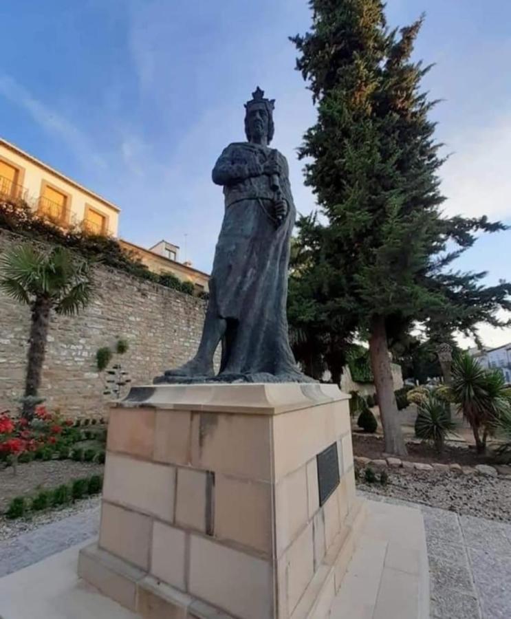 Apartamentos Fernando III El Santo Baeza Eksteriør billede